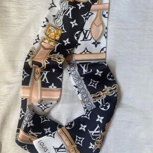 LV Monogram Confidential Bandeau